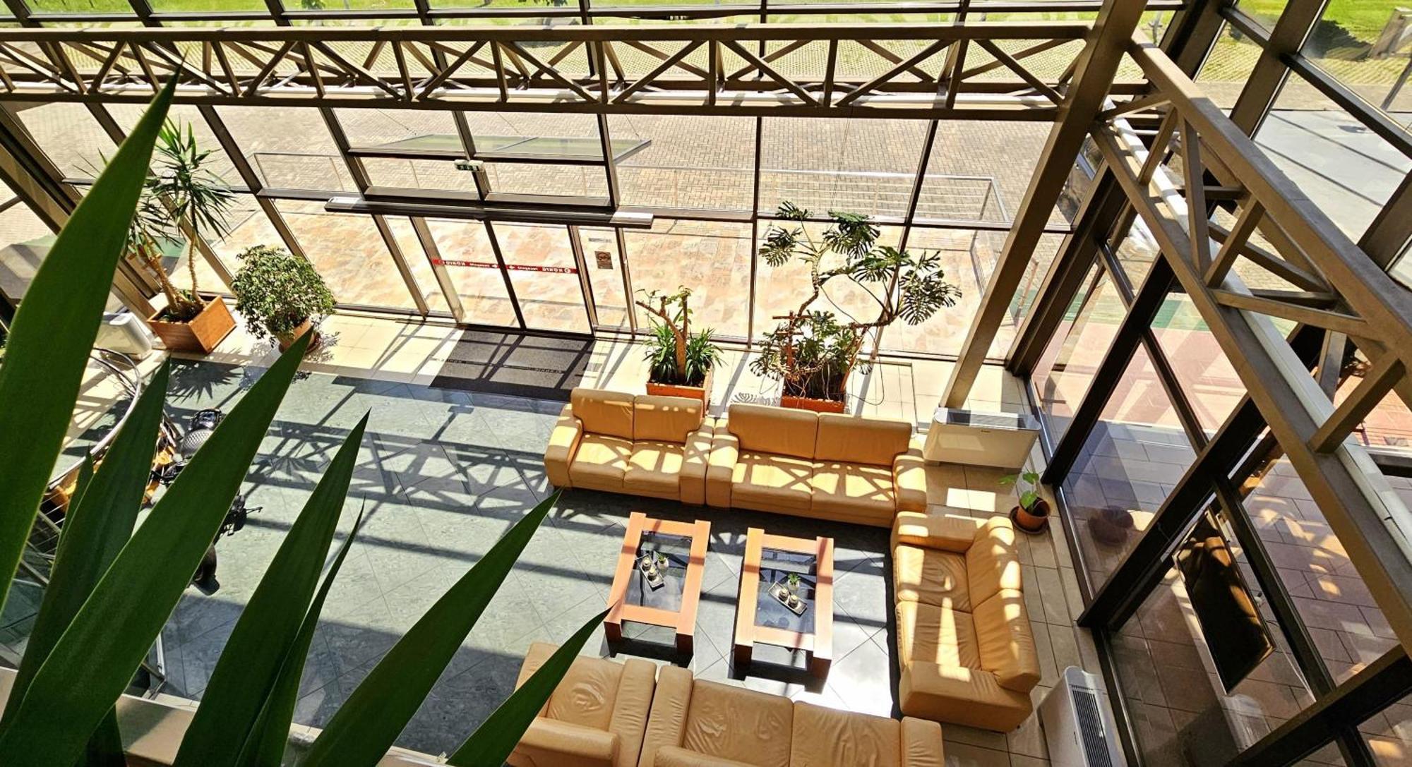 Koenig Hotel 나지카니자 외부 사진