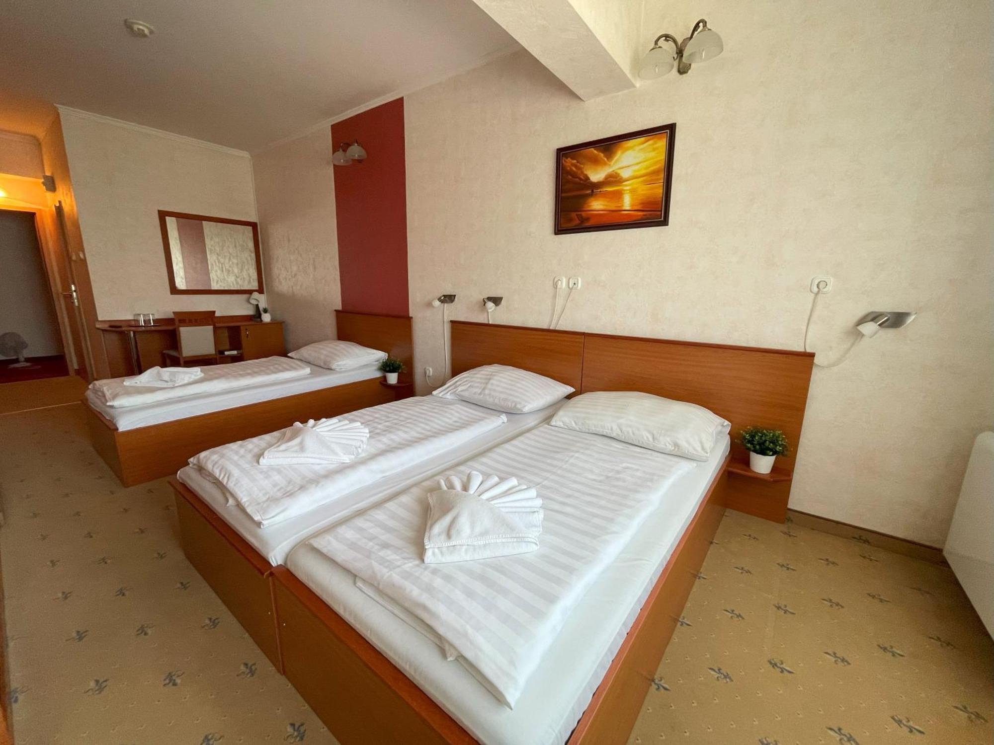 Koenig Hotel 나지카니자 외부 사진